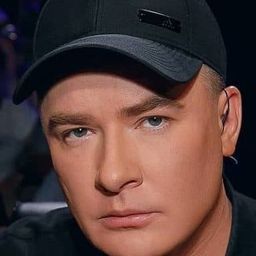 Andrey Danilko 飾演 Verka Serdyuchko