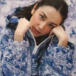 Velove Vexia 飾演 Pingkan