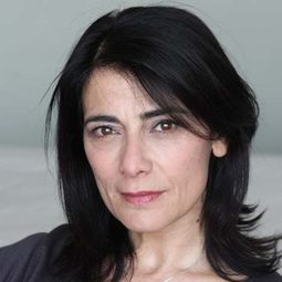 希安·阿巴斯 - 巫山雲雨演員 飾演Blanche