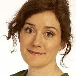 蘇菲·湯普遜 飾演 Girlfriend