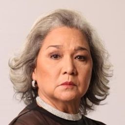 Alicia Alonzo 飾演 Mother Rosa