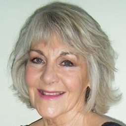 Nina Myskow - The Paul O'Grady Story演員 飾演Self