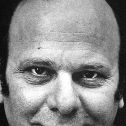 Nando Marineo 飾演 Lo Cascio