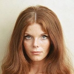 Samantha Eggar - 大力士演員 飾演Hera (voice)