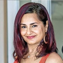 Kitu Gidwani 飾演 Vatsala