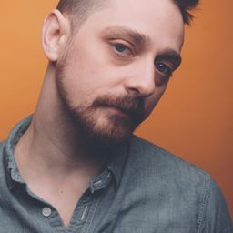 Robbie Tann 飾演 Kyle