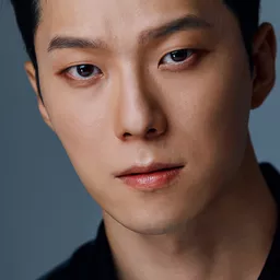 文振承 飾演 Hwang Tae-su