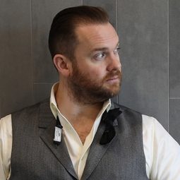 Quentin Collins 飾演 Self - Trumpet