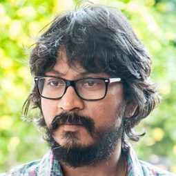 Vishnuvardhan 飾演 Self