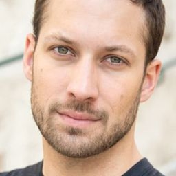 麥辛·帕貝特 飾演 Marco