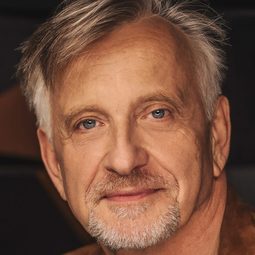 Mácsai Pál - 夢鹿情緣演員 飾演Detective