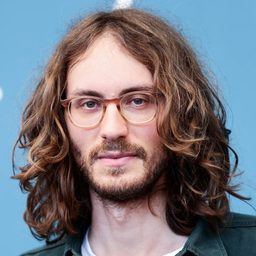 內森·葛羅斯曼 - 環保少女：格蕾塔導演