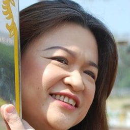 Winnie Cordero 飾演 