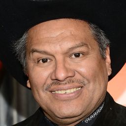 達哥貝托·賈瑪 飾演 Procurador