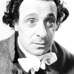 Luis Alberni 飾演 Caesar Rosero