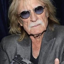 Christophe 飾演 Guillaume Evrard