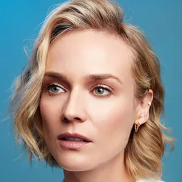 戴安古嘉 飾演 Self