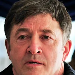 歐雷·庫倫巴 飾演 Jean LaFleur