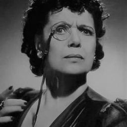 Mimi Aguglia 飾演 Mama Castro