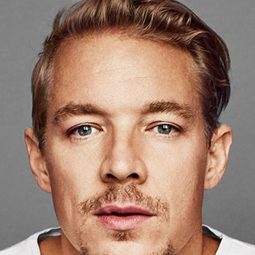 Diplo 飾演 Self