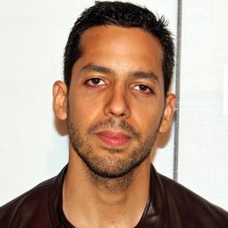 David Blaine - David Blaine: Fearless演員 飾演David Blaine