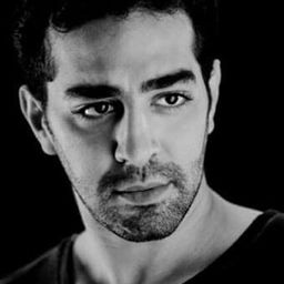 Mhamed Arezki 飾演 Heddy