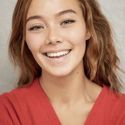 Victoria Wyant 飾演 Kate