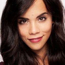 Sophia Lauchlin Hirt 飾演 Arielle