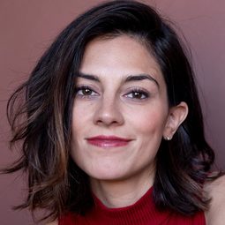 Melanie Minichino 飾演 Marlo / Mermaid 2 (voice)