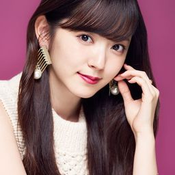 鈴木愛理 飾演 Maria Iwamura