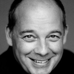 Pascal Casanova 飾演 shérif