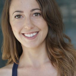 Rachel Noll - 終極聖徒演員 飾演