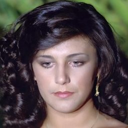 Danila Trebbi - I'm Going to Live by Myself演員 飾演Pina