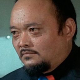 Vic Diaz 飾演 Manuel the Barracuda