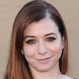 艾莉森·漢妮根 - 美國派：高潮再起演員 飾演Michelle Levenstein