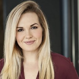 布莉安娜·巴克馬斯特 - 洋芋片和馬鈴鼠：洋芋片的假期演員 飾演(voice)