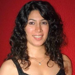 希瓦尼·坦克薩爾 - 污點桃色照演員 飾演Raadhika