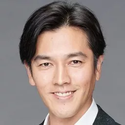 要潤 飾演 梶啓介