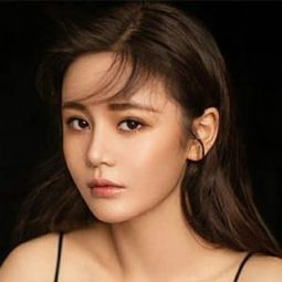 邱意濃 - 詭搖鈴演員 飾演韩春玲