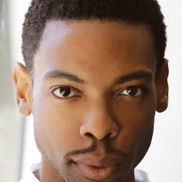 麥可·班傑明·華盛頓 - 愛情藥不藥演員 飾演Richard