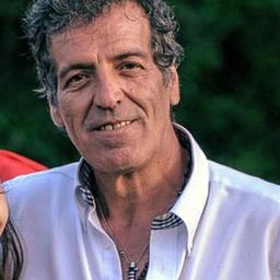 Angelo Ragusa 飾演 Thor's Father