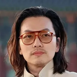 李東輝 飾演 Kim Tae Nam