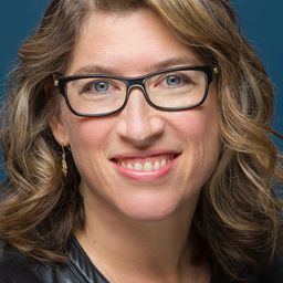 Lauren Greenfield - 造王者艾美黛導演