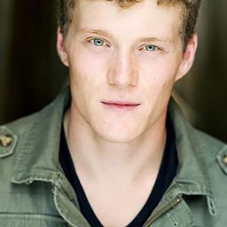 Edmund Lembke-Hogan - 謎‧離島演員 飾演Himoff