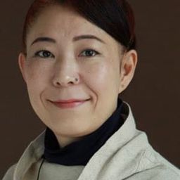 Akiko Masuda 飾演 Akiko