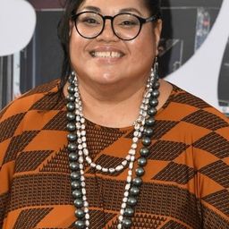 Lori Pelenise Tuisano 飾演 