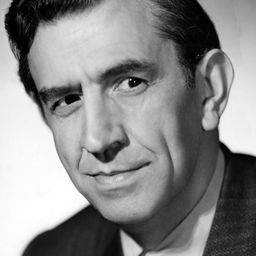 Victor Kilian 飾演 Mr. Slade