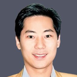 鄧浩光 飾演 Sung Chia-Ming