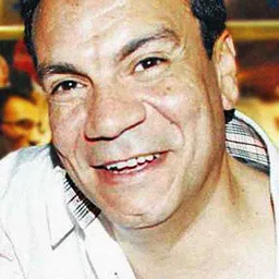 瓦爾·伊珊 - 求愛交叉點導演