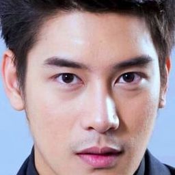 Phupoom Phongpanu - 頑皮鬼演員 飾演Bellbell